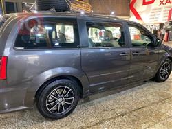 دودج جراند كارافان